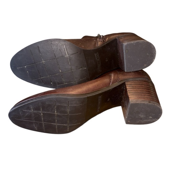 Marc Fisher Brown Leather Ankle Boots - Picture 5 of 7